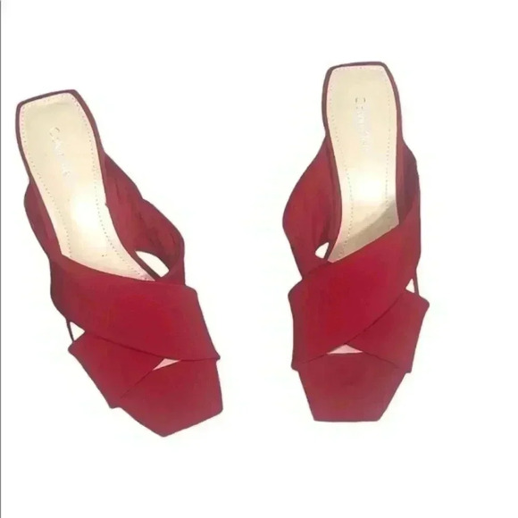 CALVIN KLEIN PLATFORM SANDALS . Comfortable and Super Pretty - Picture 8 of 9
